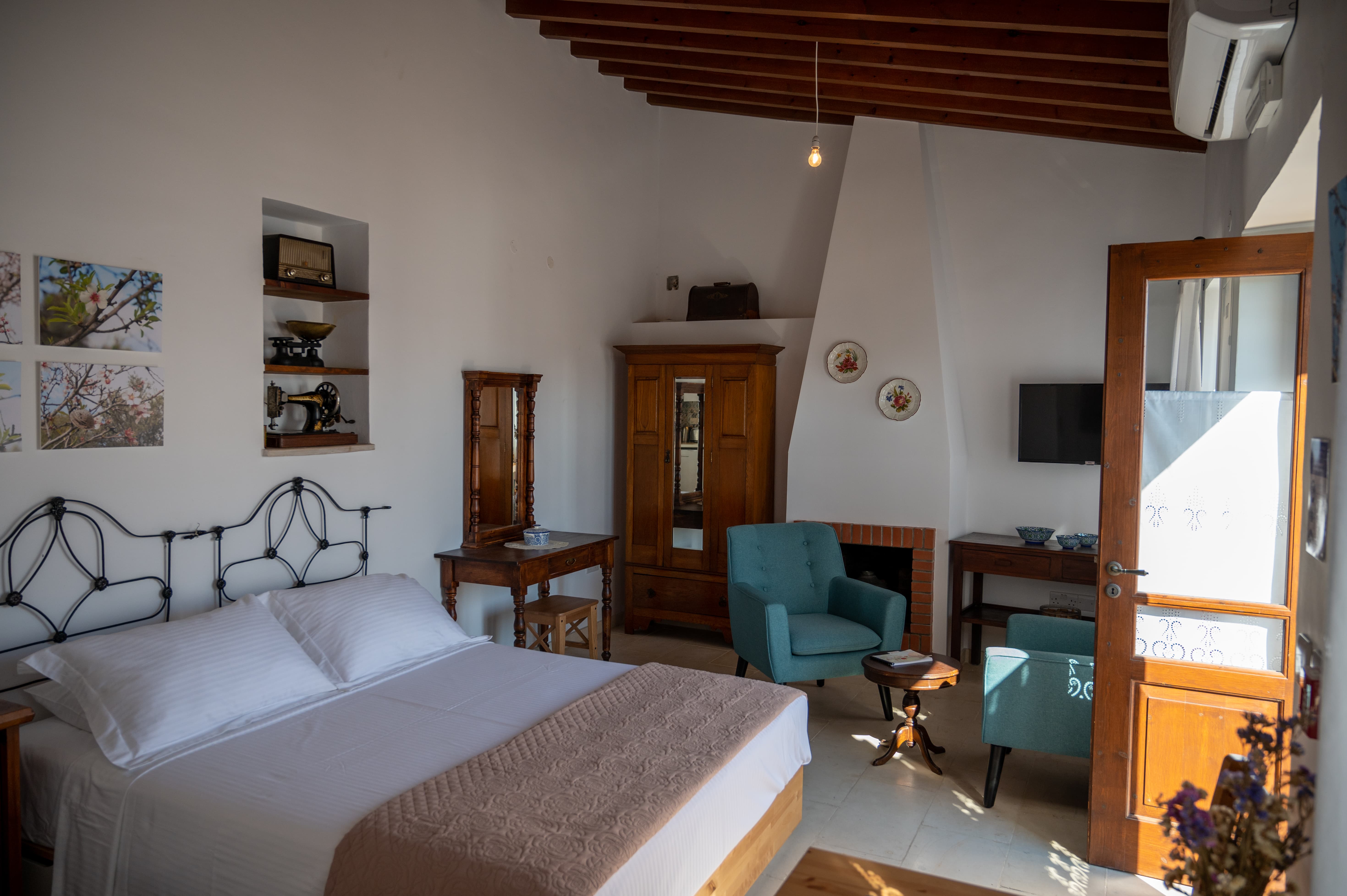 Kafenes interior